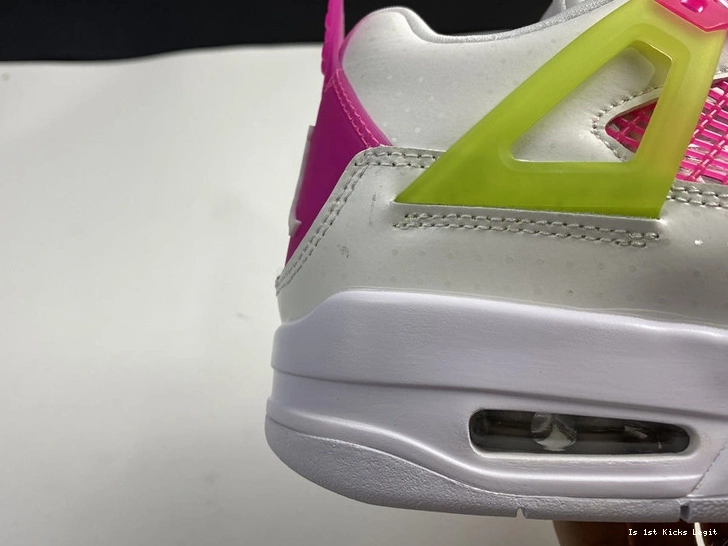 Pink - Retro White CV7808-100 (GS) Jordan Lemon 4 0304